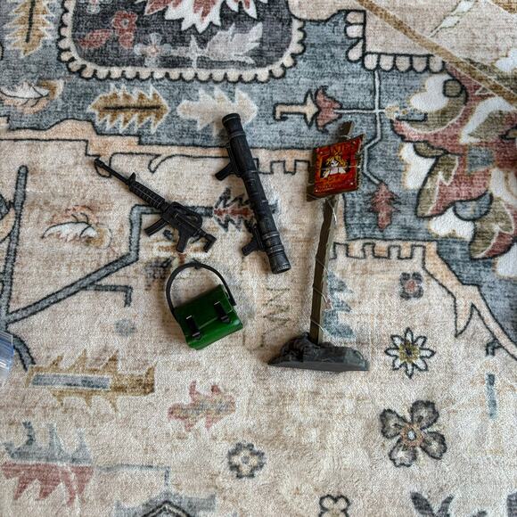 Dragon Ball Launch Collectible Figure with Diarama 2003 Funimation Giant Ape - Picture 7 of 15